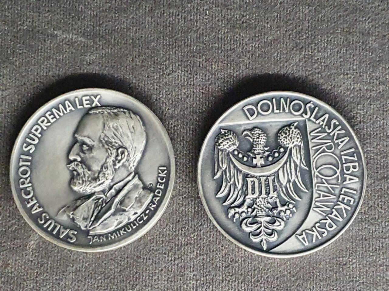 Jan%20Mikulicz-Radecki%27s%20medal%2C%20The%20City%20Museum%20of%20Wroc%C5%82aw.jpg